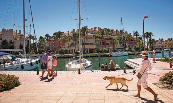 New & Modern Apartment - Marina, Sotogrande Eksteriør bilde